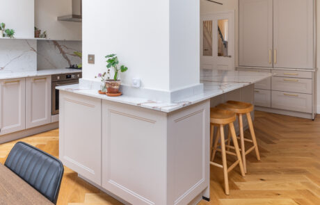 PGK Signature Polar White Dark Oak Quartz Contemporary Kitchen Chelsea PGK Signature Polar White & Dark Oak Quartz Contemporary Kitchen