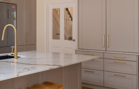 PGK Signature Polar White Dark Oak Quartz Contemporary Kitchen Chelsea PGK Signature Polar White & Dark Oak Quartz Contemporary Kitchen