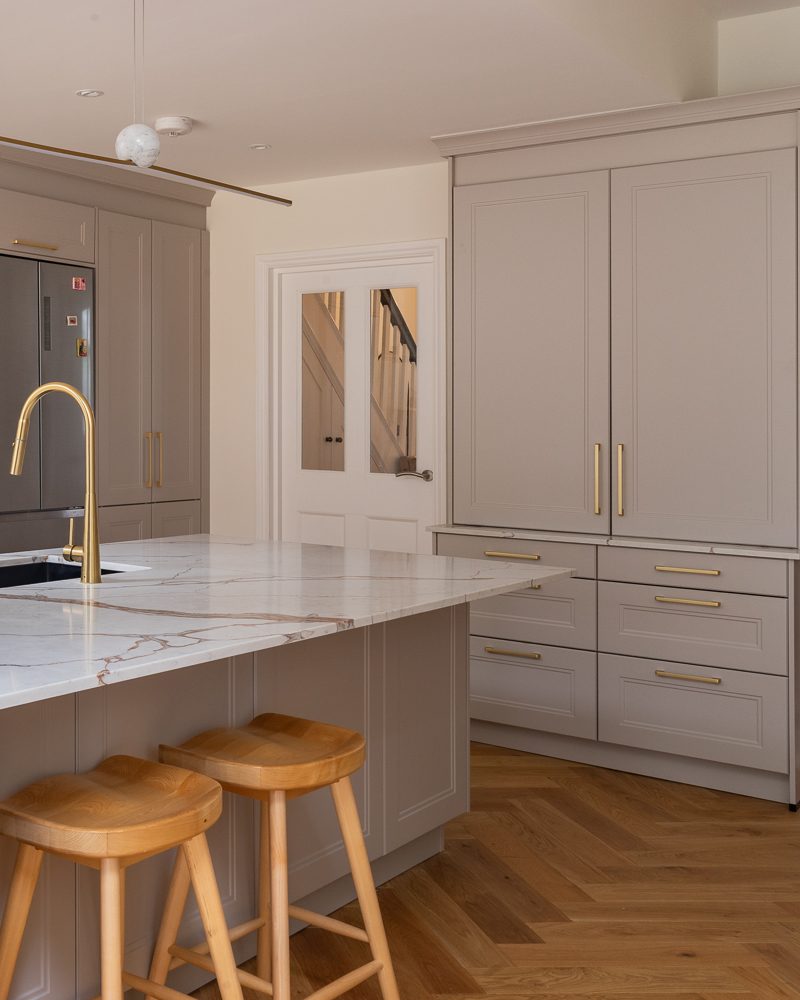 PGK Signature Polar White Dark Oak Quartz Contemporary Kitchen Chelsea PGK Signature Polar White & Dark Oak Quartz Contemporary Kitchen