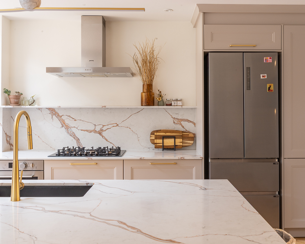 PGK Signature Polar White Dark Oak Quartz Contemporary Kitchen Chelsea PGK Signature Polar White & Dark Oak Quartz Contemporary Kitchen