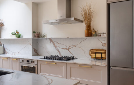 PGK Signature Polar White Dark Oak Quartz Contemporary Kitchen Chelsea PGK Signature Polar White & Dark Oak Quartz Contemporary Kitchen