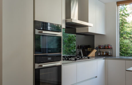 PGK Focus Anthracite Light Oak Veneer Contemporary Kitchen Putney PGK Focus Anthracite & Light Oak Veneer Contemporary Kitchen