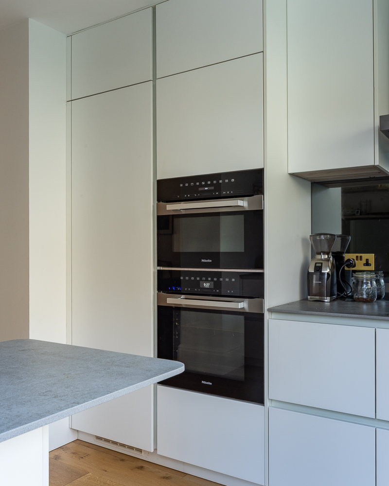 PGK Focus Anthracite Light Oak Veneer Contemporary Kitchen Putney PGK Focus Anthracite & Light Oak Veneer Contemporary Kitchen