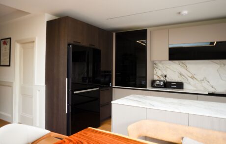 PGK Focus Alpine White Matt Black Profile Contemporary Kitchen Islington PGK Focus Alpine White Matt & Black Profile Contemporary Kitchen