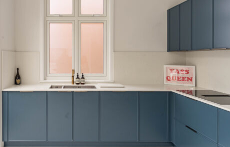 PGK Marine Blue Matte Polar White Focus Kitchen Chiswick PGK Marine Blue Matte & Polar White Focus Kitchen