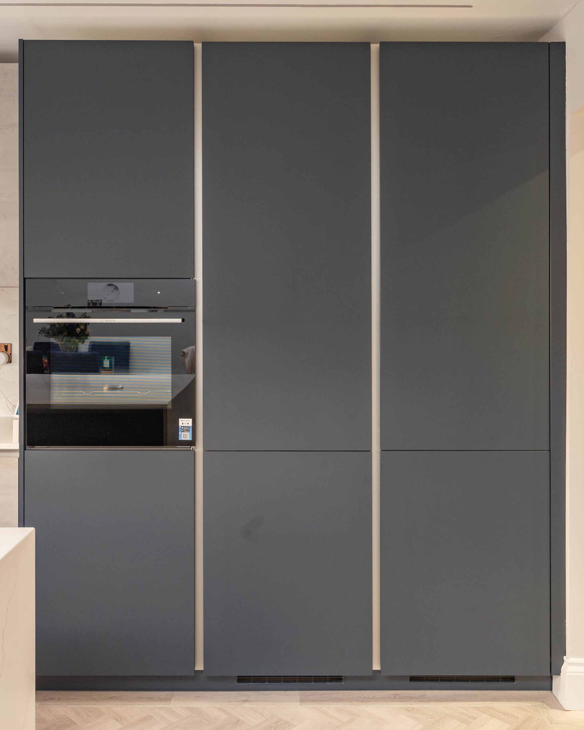 PGK Marine Focus Calacatta Gold Quartz Contemporary Kitchen Barnes PGK Marine Focus & Calacatta Gold Quartz Contemporary Kitchen