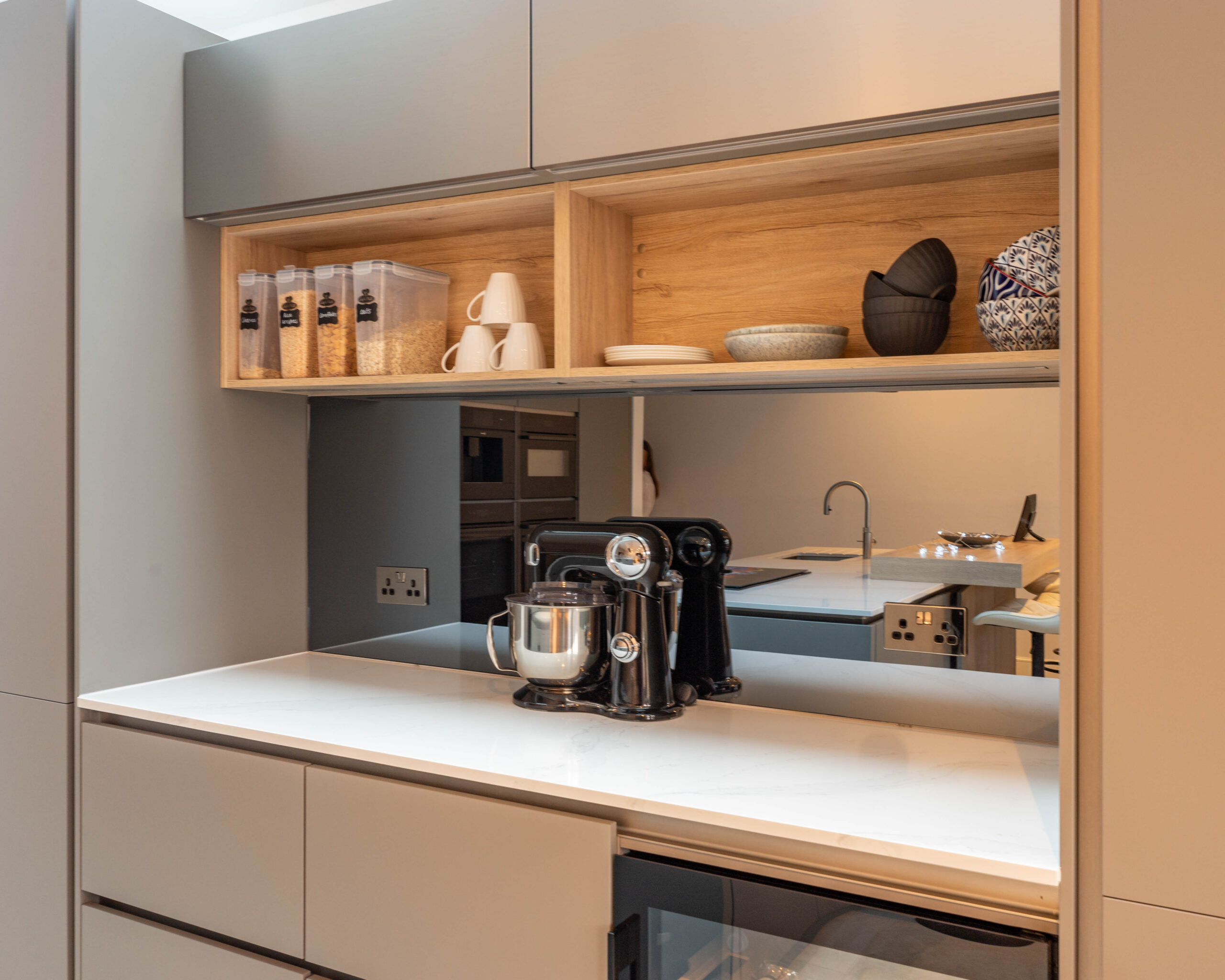 PGK Pistachio Shaker Calacatta White Artisan Kitchen Wimbledon PGK Pistachio Shaker & Calacatta White Artisan Kitchen