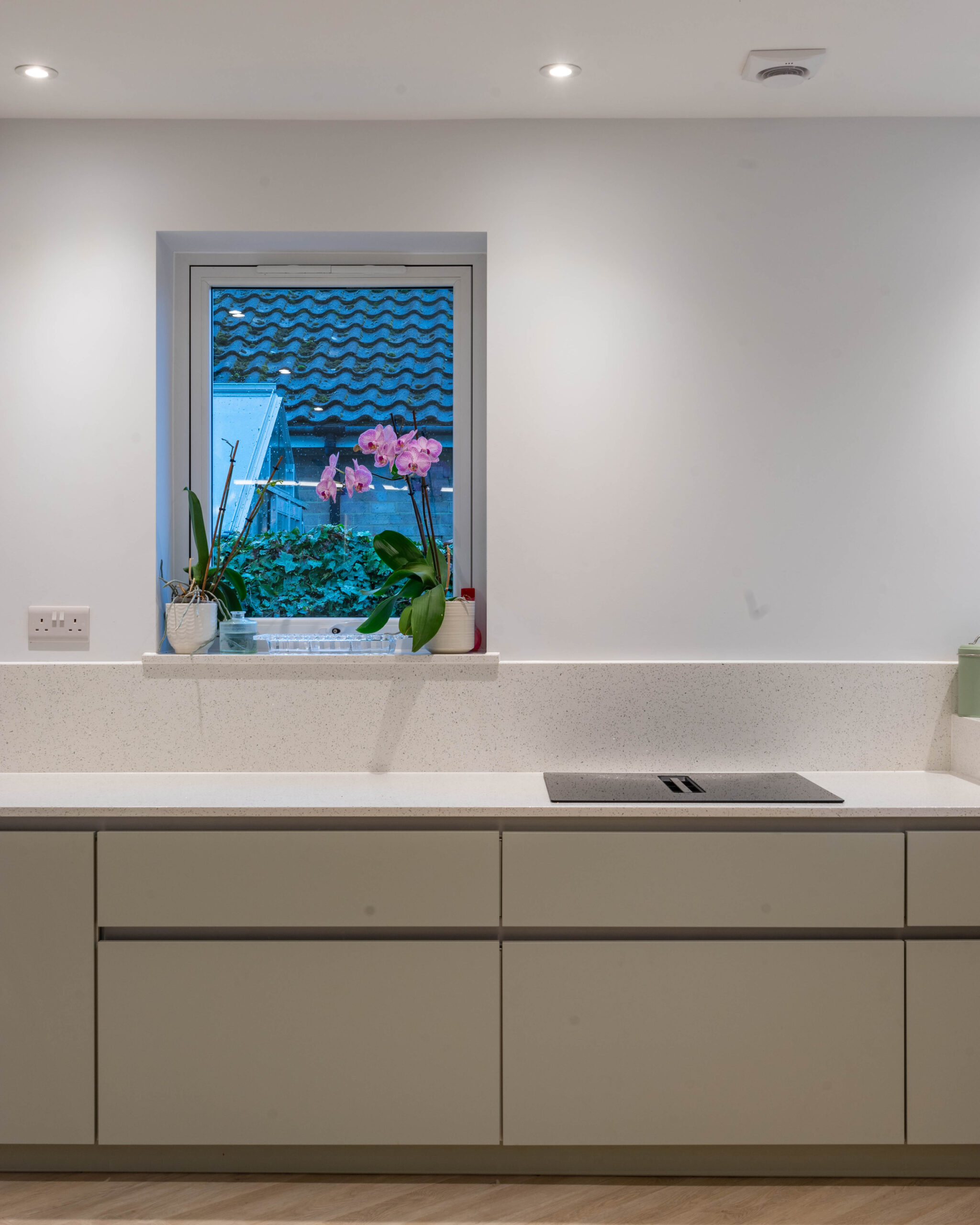 PGK Focus Sage Matt Quartz Sparkle Contemporary Kitchen Twickenham PGK Focus Sage Matt & Quartz Sparkle Contemporary Kitchen