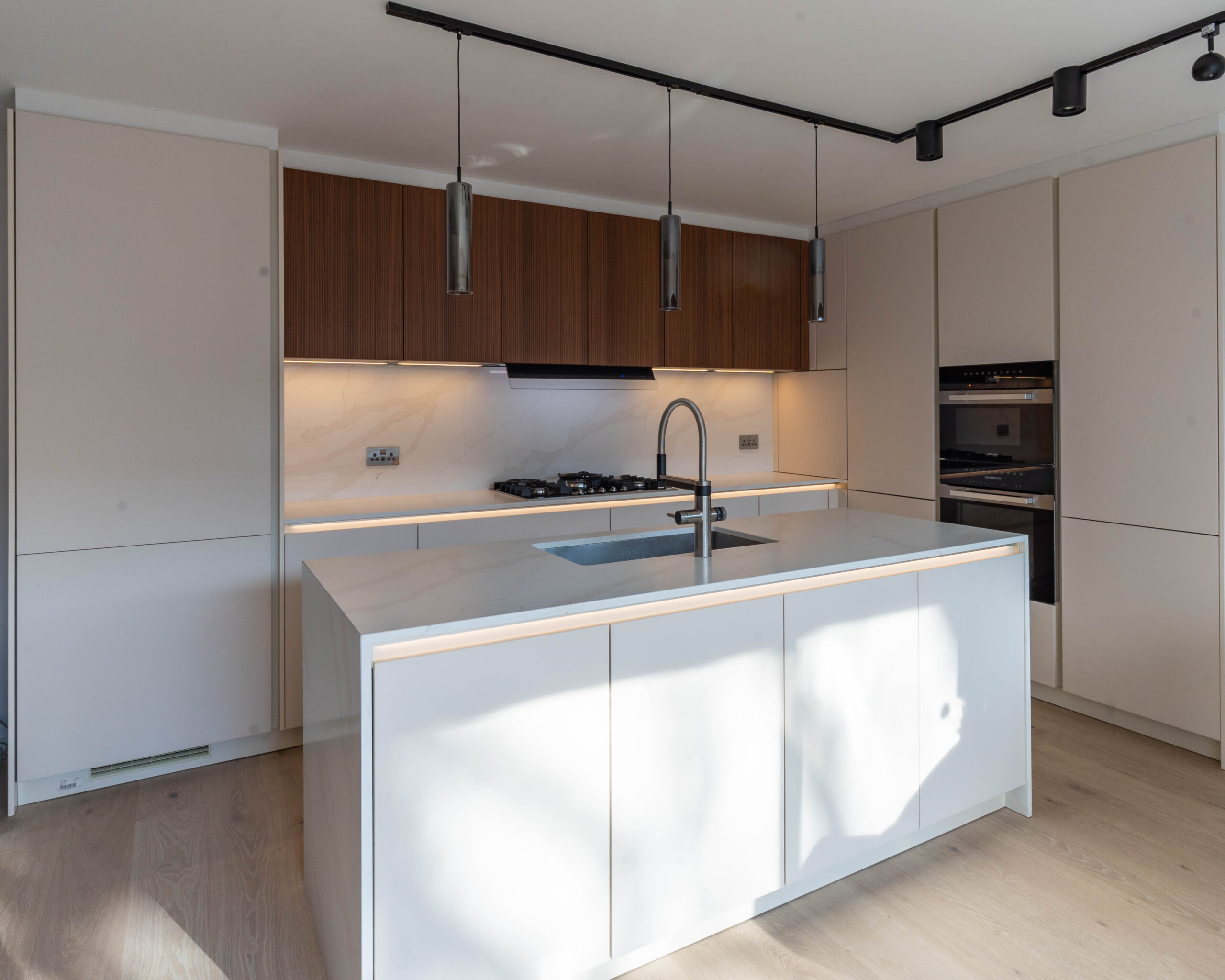 PGK Cashmere Matt & Fluted Walnut Focus Contemporary Kitchen