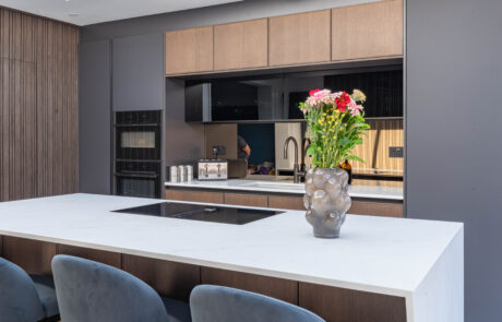 PGK Focus Polar White Integrated Oak Contemporary Kitchen Notting Hill PGK Focus Polar White & Integrated Oak Contemporary Kitchen