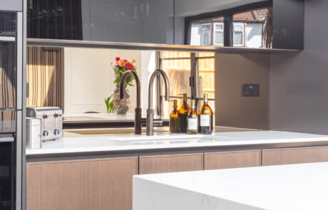 PGK Focus Polar White Integrated Oak Contemporary Kitchen Notting Hill PGK Focus Polar White & Integrated Oak Contemporary Kitchen