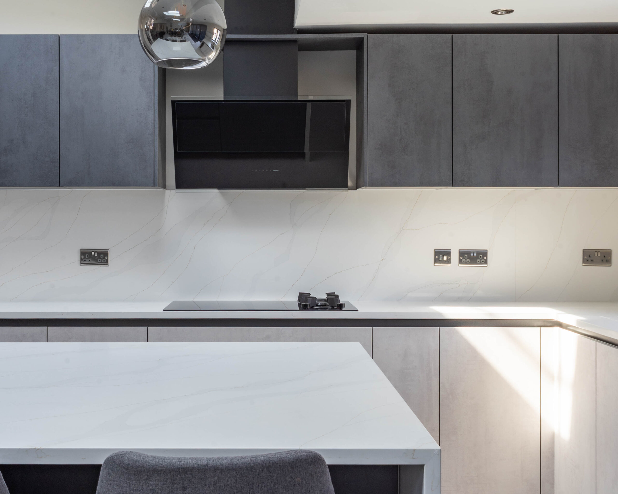 PGK Graphite Cashmere Signature Quartz Contemporary Kitchen Kensington PGK Graphite & Cashmere Signature Quartz Contemporary Kitchen