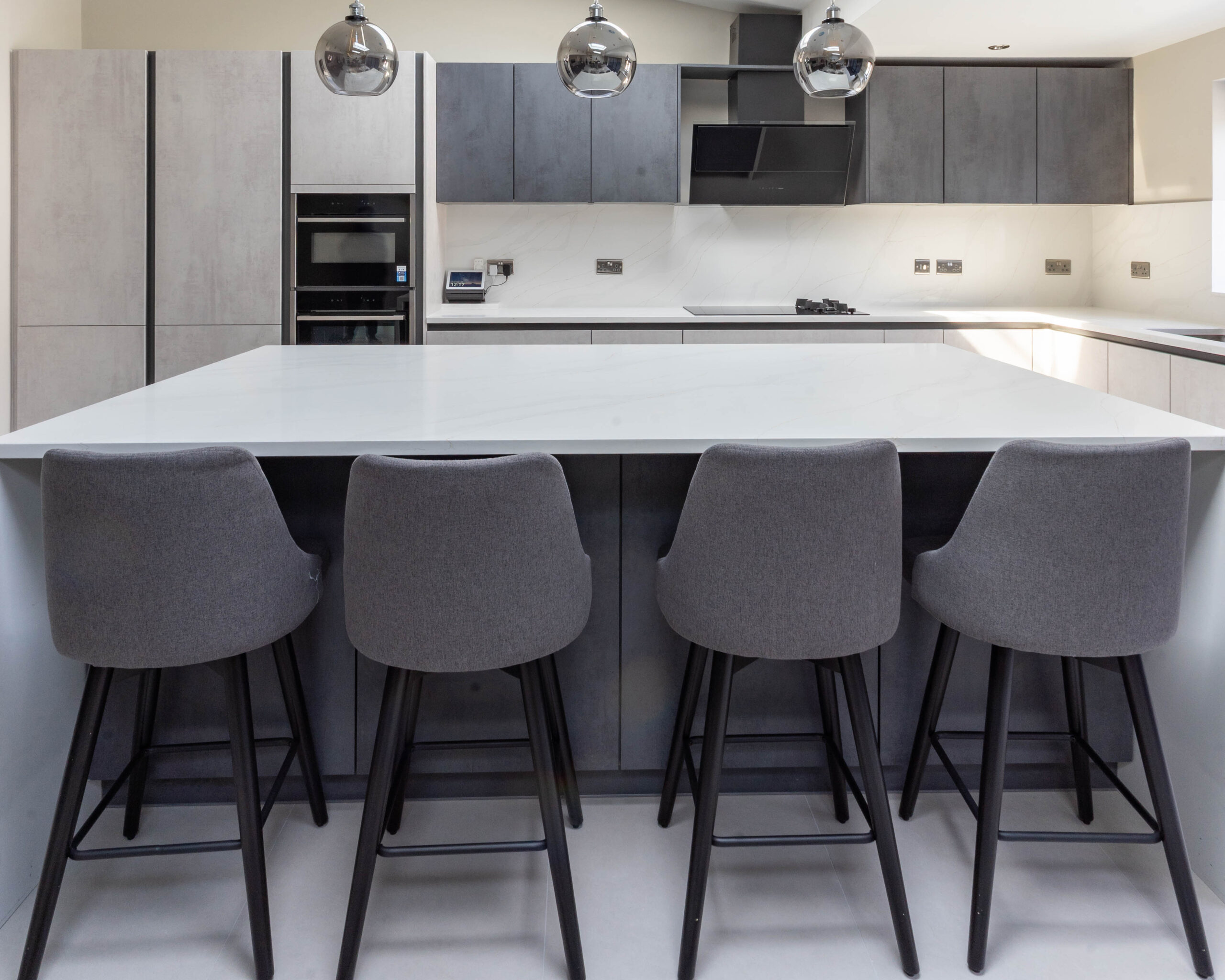 PGK Graphite Cashmere Signature Quartz Contemporary Kitchen Kensington PGK Graphite & Cashmere Signature Quartz Contemporary Kitchen