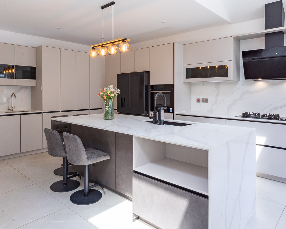 PGK Cashmere Matt & Carrara Focus Contemporary Kitchen