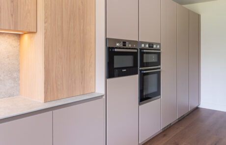 PGK Cashmere Shaker Oak Accent Artisan Traditional Kitchen Wimbledon PGK Cashmere Shaker & Oak Accent Artisan Traditional Kitchen