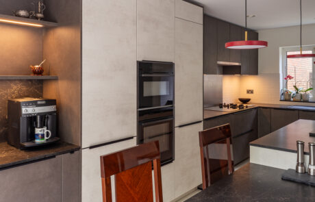 PGK Forest Green Shaker & Calacatta Artisan Traditional Kitchen